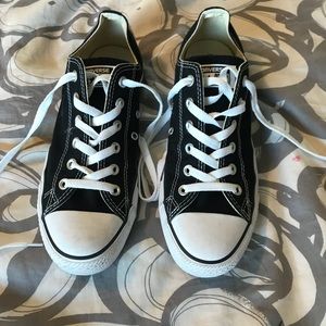 Black converse